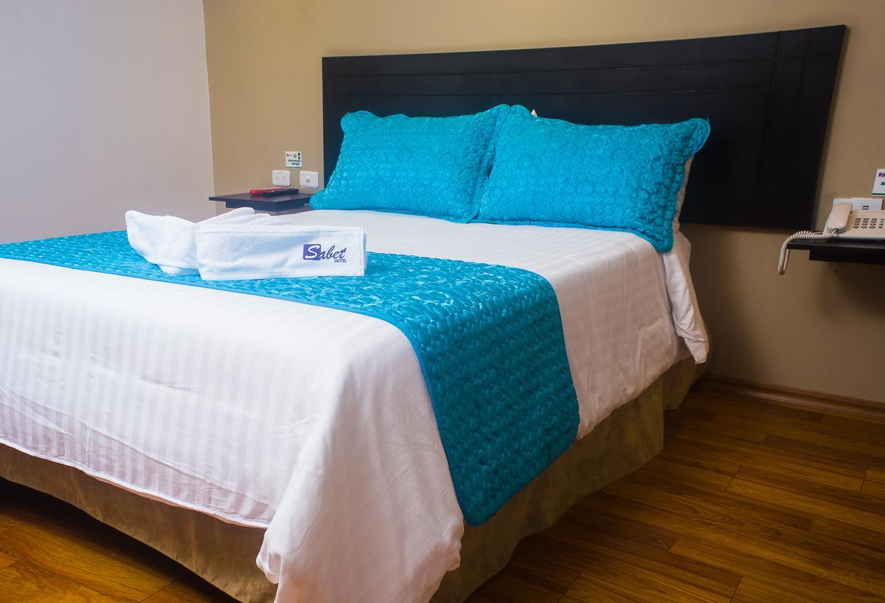 Hotel Sabet كويتو المظهر الخارجي الصورة